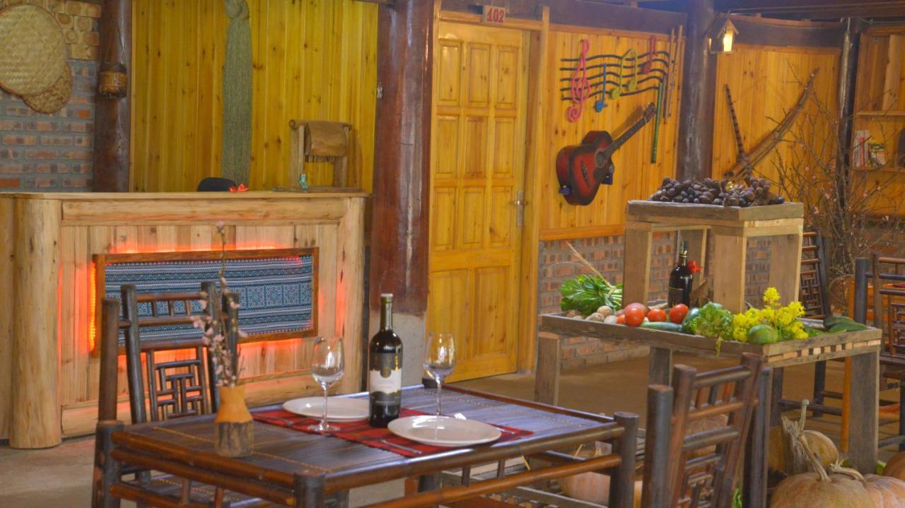 H'mong Eco House Homestay *