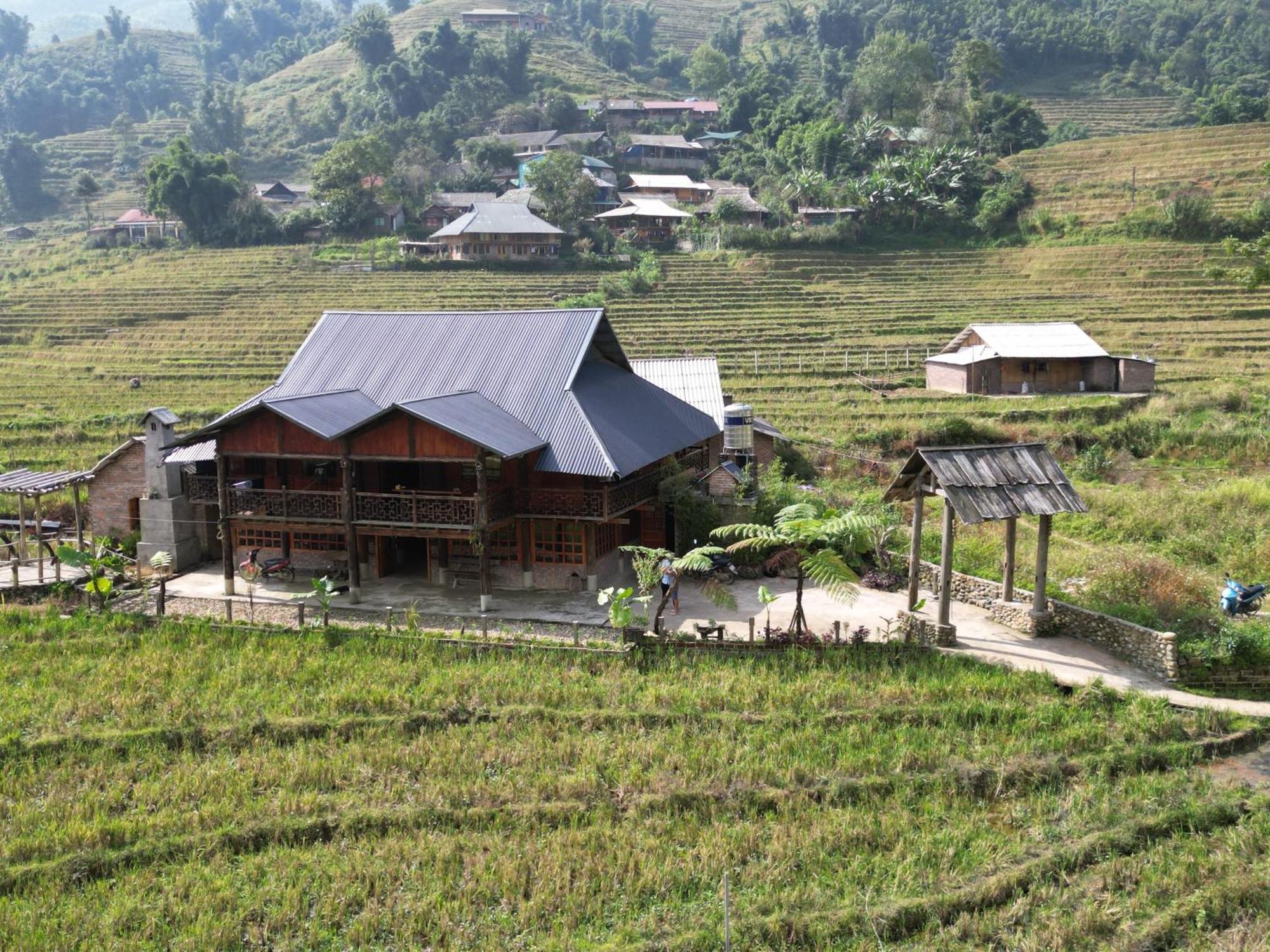 H'mong Eco House *